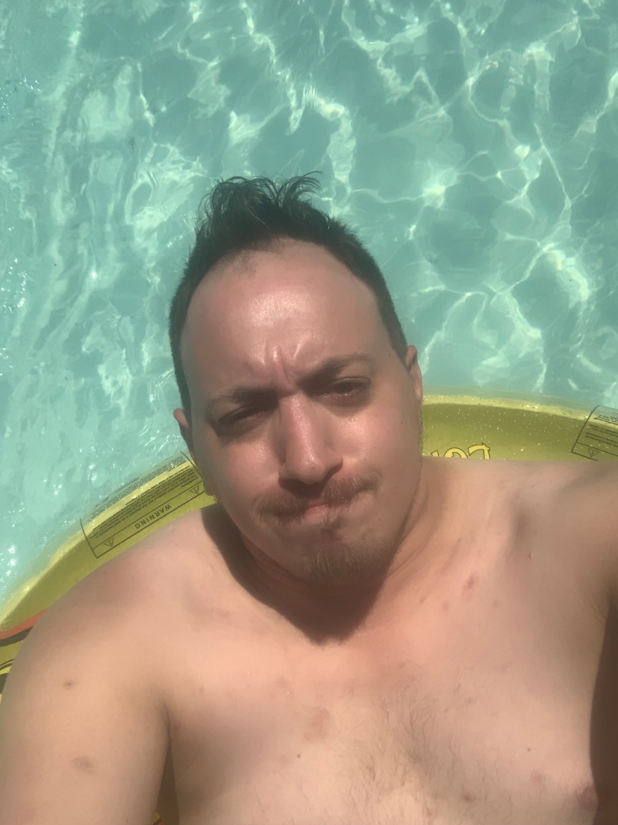 Status photo
